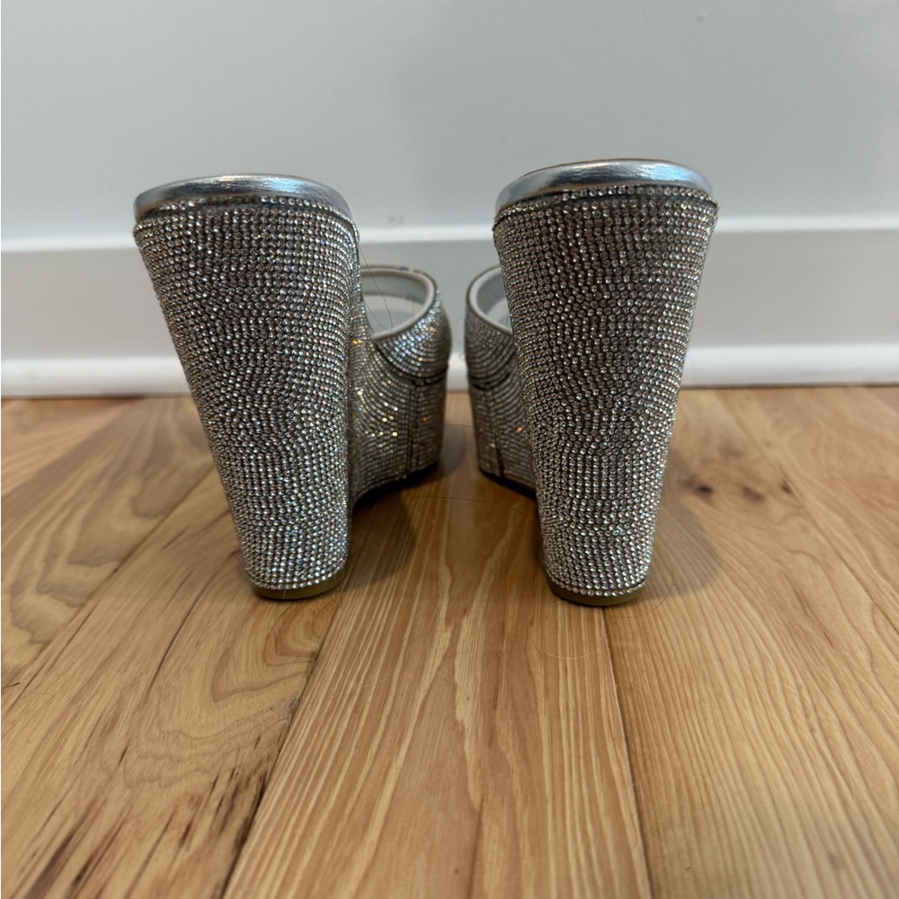 Lulus Silver Rhinestone Platform Heels Size 7 - image 3